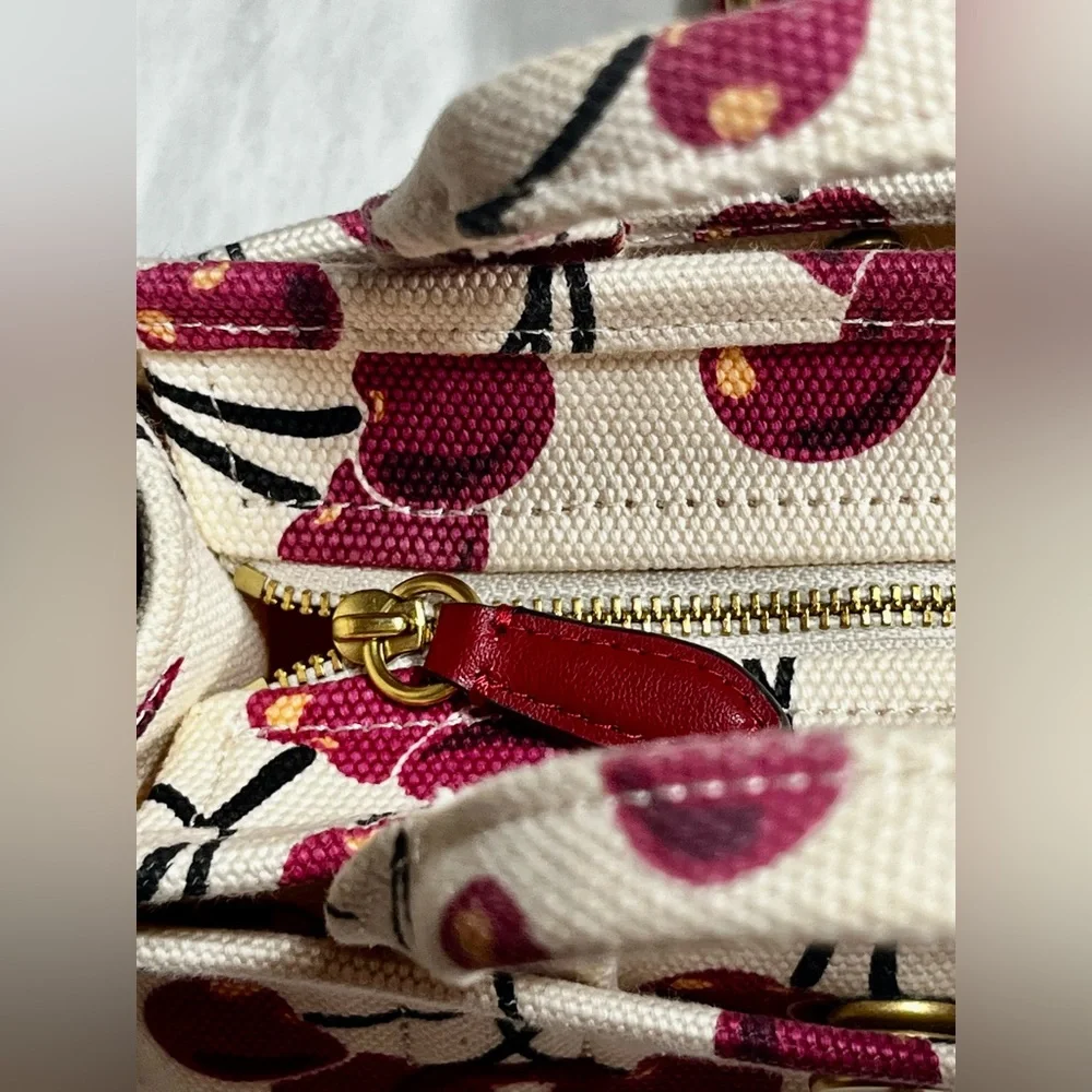 Coach Cargo Tote Bag 20 - Cherry Print - Picture 3 of 11